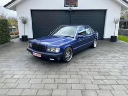 Blau Gebraucht 1992 Mercedes 190 Avantgarde Limousine | 9.900 €
