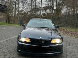 Blau Gebraucht 2003 BMW 320 Coupé | 5.400 € (Etwas zu teuer)