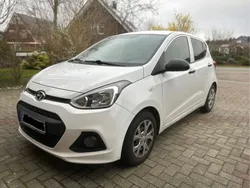 Weiß Gebraucht 2016 Hyundai i10 Classic Kleinwagen | 4.799 € (Guter Preis)