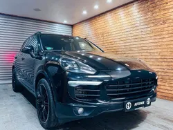 Schwarz Gebraucht 2017 Porsche Cayenne Platinum Edition SUV | 32.333 € (Fairer Preis)