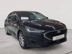 Agate black metallic Gebraucht 2023 Ford Focus Cool & Connect Limousine | 19.990 € (Guter Preis)