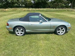 Grau Gebraucht 2003 Mazda MX5 Cabrio | 8.123 € (Fairer Preis)