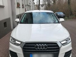 Weiß Gebraucht 2017 Audi Q3 SUV | 20.500 € (Etwas zu teuer)