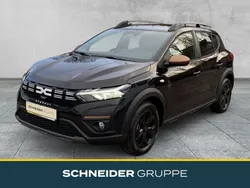 Grün Gebraucht 2024 Dacia Sandero Extreme Kleinwagen | 18.490 € (Fairer Preis)