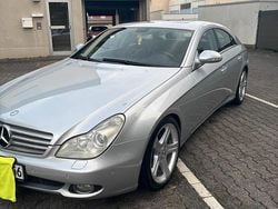 Silber Gebraucht 2005 Mercedes CLS350 Limousine | 9.999 € (Teuer)