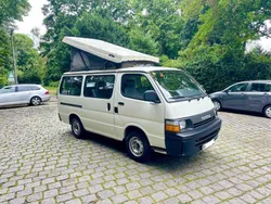 Weiß Gebraucht 1992 Toyota HiAce Van / Kleinbus | 9.999 €