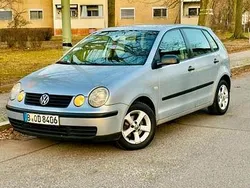 Silber Gebraucht 2003 VW Polo Kleinwagen | 800 € (Guter Preis)