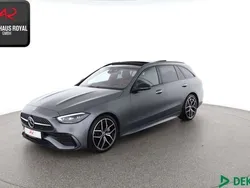 Grau Gebraucht 2022 Mercedes C220 AMG Kombi | 43.880 € (Teuer)