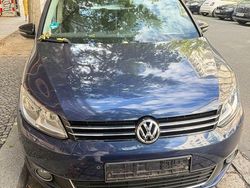 Blau Gebraucht 2012 VW Touran Highline Van / Kleinbus | 5.000 € (Superpreis)