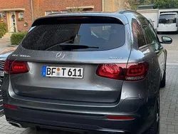 Grau Gebraucht 2020 Mercedes GLC300e AMG line SUV | 32.499 € (Etwas zu teuer)