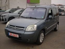 Blau Gebraucht 2006 Citroën Berlingo Exclusive Van / Kleinbus | 2.400 € (Etwas zu teuer)