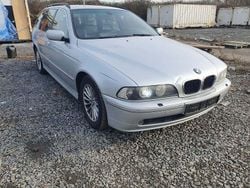 Grau Gebraucht 2001 BMW 520 Exclusive Kombi | 1.699 € (Guter Preis)