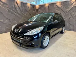 Schwarz Gebraucht 2010 Peugeot 206+ Basis Kleinwagen | 2.990 € (Fairer Preis)