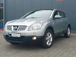 Silber Gebraucht 2010 Nissan Qashqai SUV | 6.499 € (Etwas zu teuer)