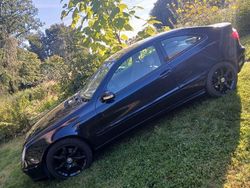 Blau Gebraucht 2002 Mercedes 200 Coupé | 2.690 € (Fairer Preis)