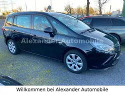 Schwarz Gebraucht 2014 Opel Zafira Tourer Active Van / Kleinbus | 10.999 € (Fairer Preis)