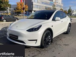 Weiß Gebraucht 2022 Tesla Model Y Performance SUV | 41.100 € (Etwas zu teuer)