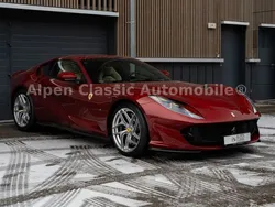 Rosso fiorano Gebraucht 2020 Ferrari 812 Coupé | 349.900 € (Fairer Preis)