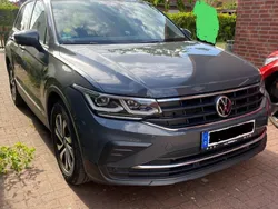 Grau Gebraucht 2021 VW Tiguan Life SUV | 22.999 € (Guter Preis)