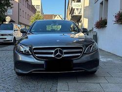 Schwarz Gebraucht 2016 Mercedes E220 Avantgarde Limousine | 20.800 € (Fairer Preis)
