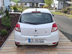 Weiß Gebraucht 2010 Renault Clio GrandTour Night&Day Kombi | 3.200 € (Guter Preis)