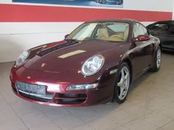 Rot Gebraucht 2004 Porsche 911 Carrera Coupé | 55.990 €