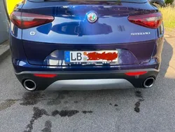 Blau Gebraucht 2017 Alfa Romeo Stelvio Super SUV | 21.000 € (Fairer Preis)