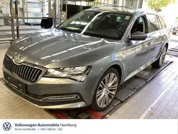 Graphitegrau metallic Gebraucht 2022 Skoda Superb Style Kombi | 31.850 € (Teuer)