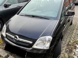 Schwarz Gebraucht 2004 Opel Meriva Enjoy Van / Kleinbus | 1.000 € (Superpreis)