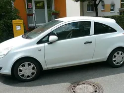 Weiß Gebraucht 2010 Opel Corsa Innovation Kleinwagen | 2.400 € (Fairer Preis)