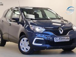 Blau Gebraucht 2018 Renault Captur Life SUV | 10.499 € (Fairer Preis)