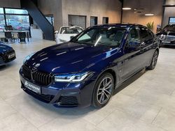 Blau Gebraucht 2021 BMW 545e M Sport Limousine | 35.980 € (Teuer)