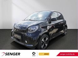 Schwarz Gebraucht 2021 Smart ForFour Electric Drive Passion Kleinwagen | 10.989 € (Fairer Preis)