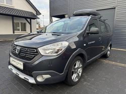 Grau Gebraucht 2019 Dacia Lodgy Stepway Van / Kleinbus | 11.470 € (Fairer Preis)
