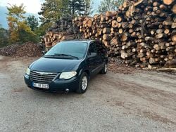 Grau Gebraucht 2007 Chrysler Voyager Van / Kleinbus | 2.300 €
