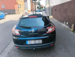 Blau Gebraucht 2010 Renault Mégane III Kombi | 3.000 € (Fairer Preis)