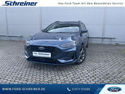 Blau Gebraucht 2023 Ford Focus ST-Line Limousine | 23.990 € (Fairer Preis)