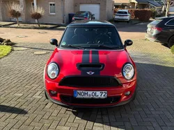 Rot Gebraucht 2011 Mini John Cooper Works Kleinwagen | 15.850 € (Teuer)
