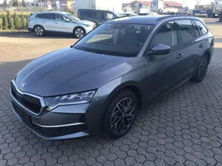Graphitegrau metallic Gebraucht 2024 Skoda Octavia Selection Kombi | 31.989 € (Superpreis)