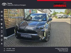 Marlingrau metallic Gebraucht 2024 Toyota Yaris Hybrid Plus | 28.990 € (Fairer Preis)