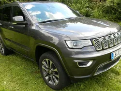 Grau Gebraucht 2017 Jeep Grand Cherokee Overland SUV | 19.800 € (Fairer Preis)