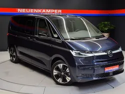 Blau Gebraucht 2024 VW T7 Style Van | 57.990 € (Teuer)
