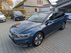 Aquamarinblau Gebraucht 2022 VW Passat GTE Kombi | 20.900 € (Guter Preis)