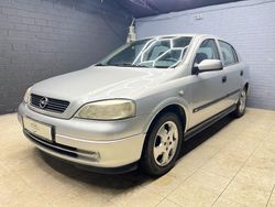Grau Gebraucht 2000 Opel Astra Limousine | 2.480 € (Fairer Preis)