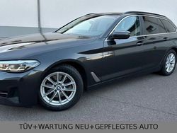 Grau Gebraucht 2022 BMW 520 Limousine | 29.990 € (Guter Preis)