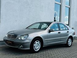 Silber Gebraucht 2004 Mercedes C200 Limousine | 8.990 €