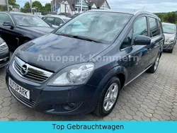 Blau Gebraucht 2011 Opel Zafira Innovation Van / Kleinbus | 4.999 € (Fairer Preis)