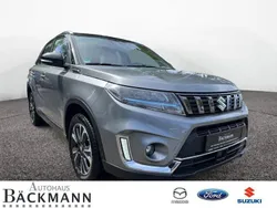 Grau Gebraucht 2023 Suzuki Vitara Comfort+ SUV | 20.990 € (Fairer Preis)