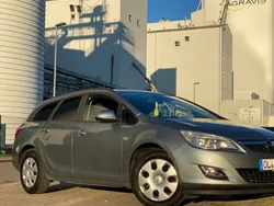 Grau Gebraucht 2011 Opel Astra Eco Kombi | 5.200 € (Fairer Preis)