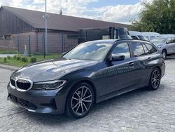 Grau Gebraucht 2021 BMW 320 M Sport Kombi | 21.896 € (Guter Preis)